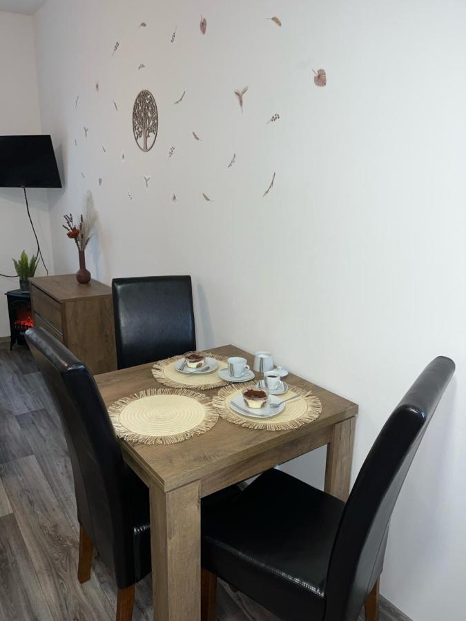 Apartmany Nezarka A Privatni Wellness Jindřichův Hradec Extérieur photo