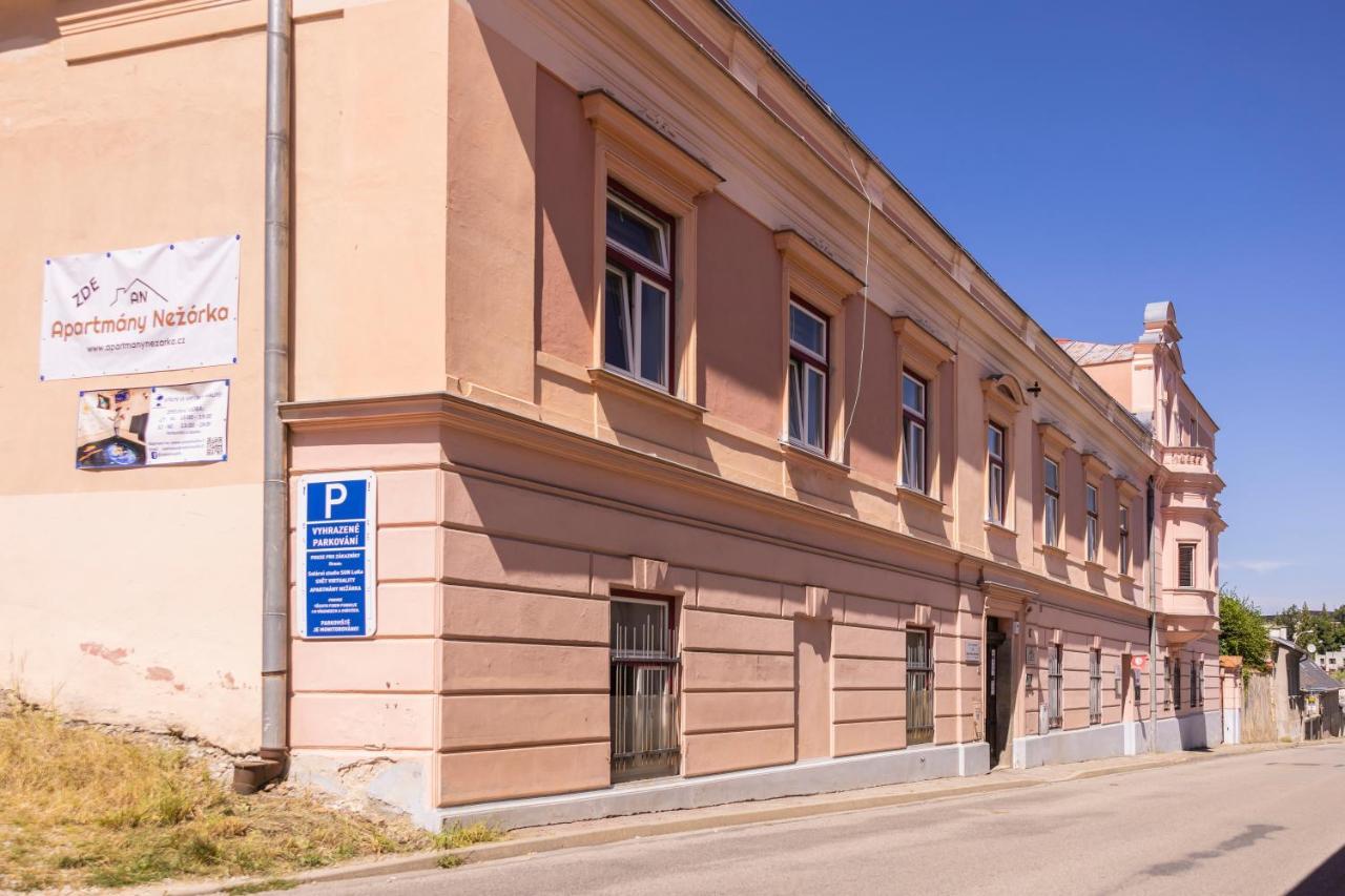 Apartmany Nezarka A Privatni Wellness Jindřichův Hradec Extérieur photo