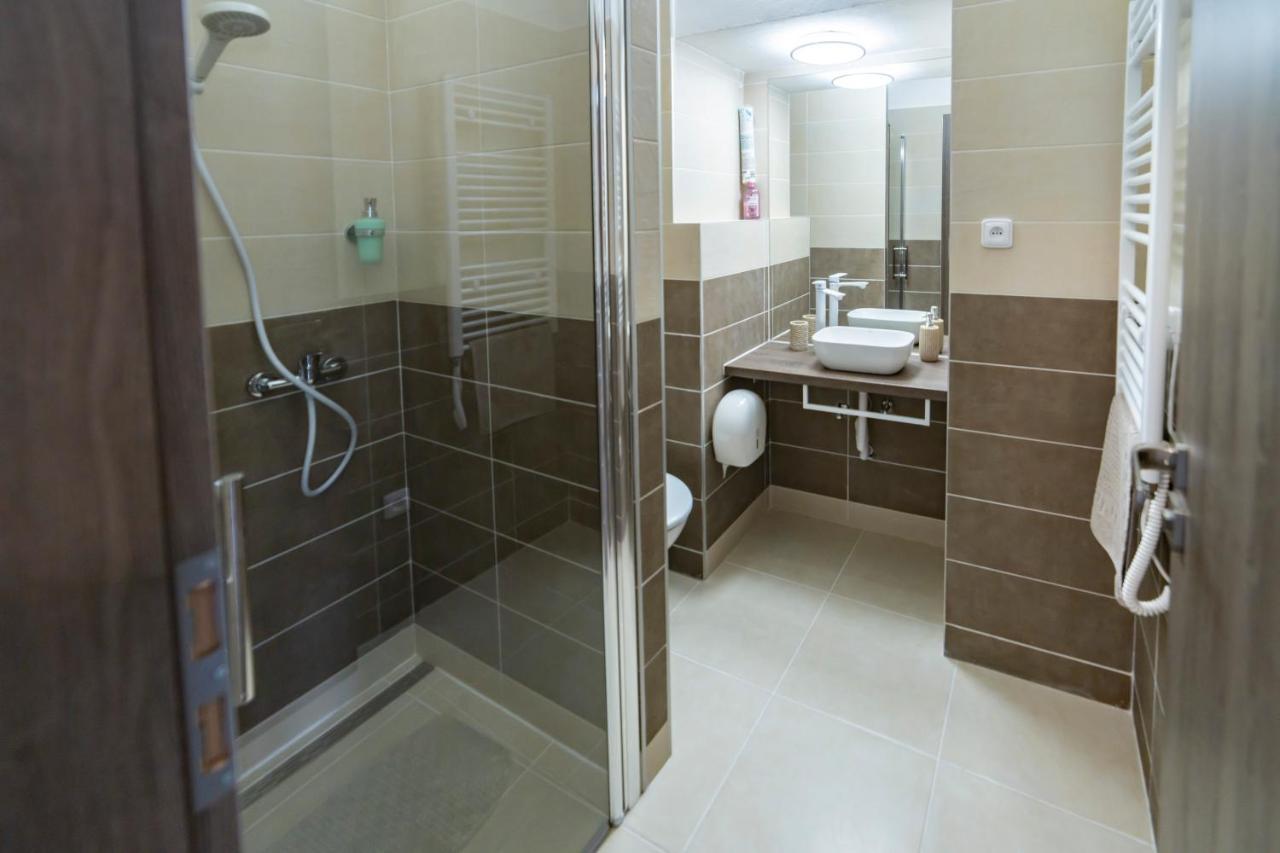 Apartmany Nezarka A Privatni Wellness Jindřichův Hradec Extérieur photo