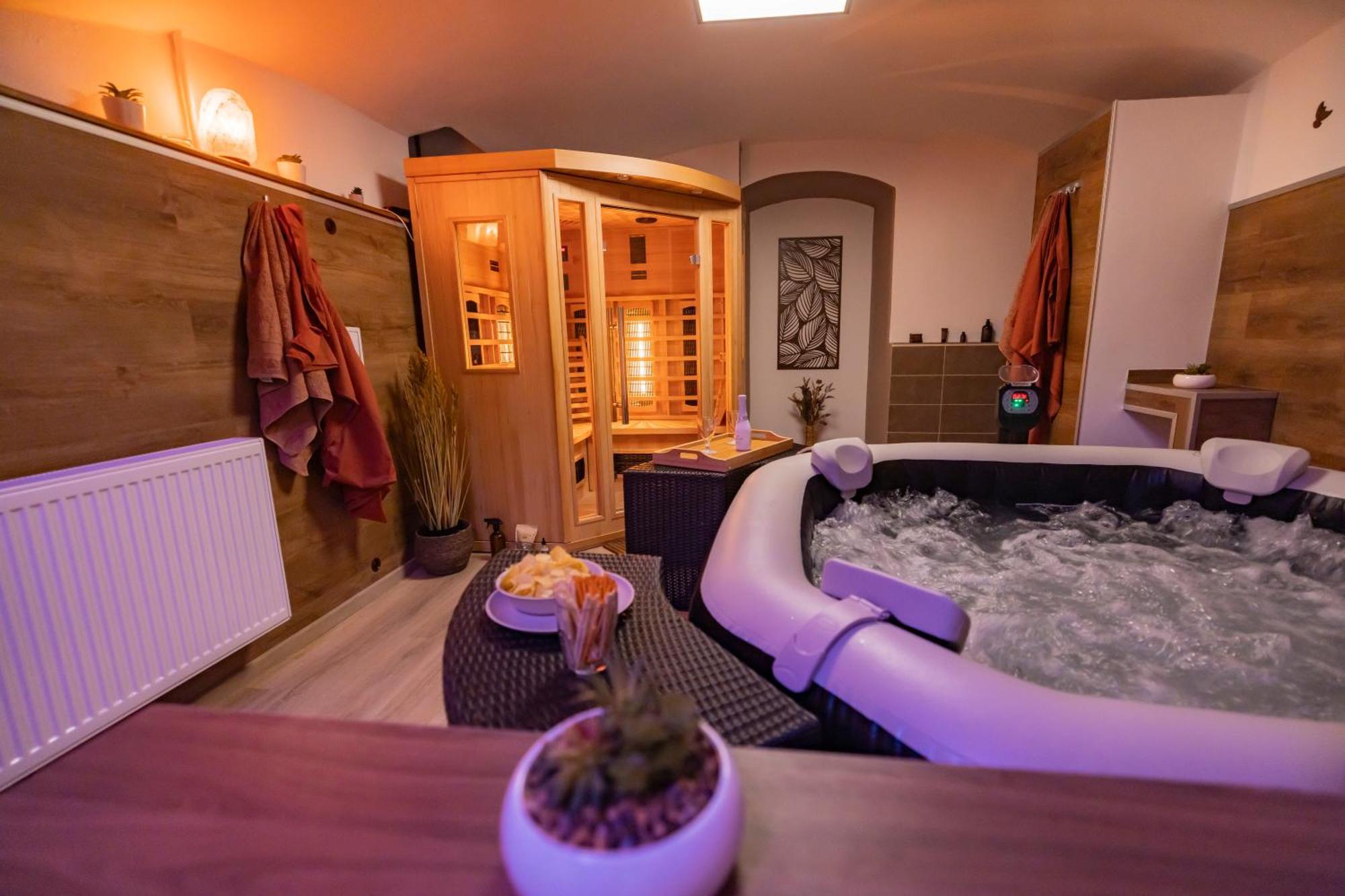 Apartmany Nezarka A Privatni Wellness Jindřichův Hradec Extérieur photo
